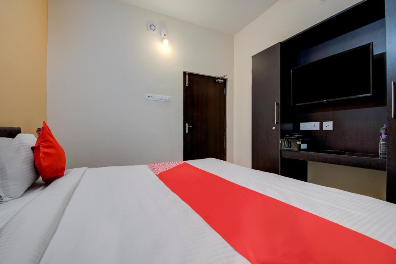 Oyo Flagship 24147 Royal Stay Singanallur ภายนอก รูปภาพ