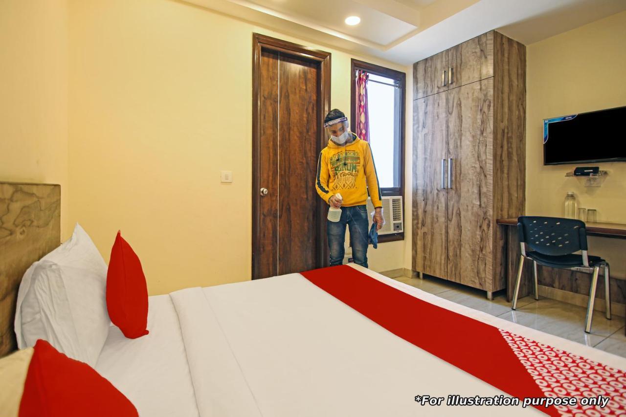 Oyo Flagship 24147 Royal Stay Singanallur ภายนอก รูปภาพ
